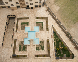 محوطه بیرونی